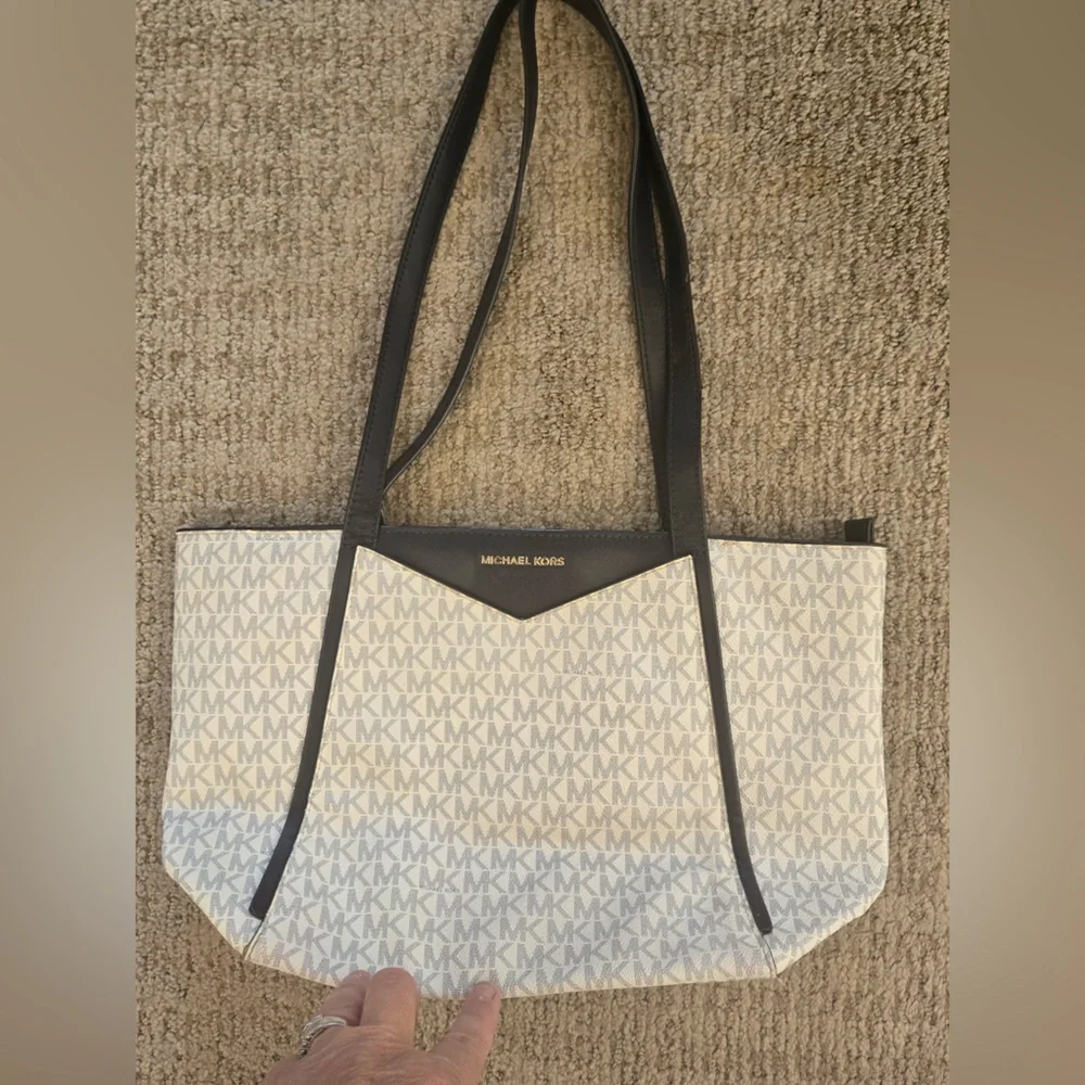 Michael Kors Jet Set MK Signature Vanilla Tote Bag Black Trim Shoulder Bag - Picture 14 of 15